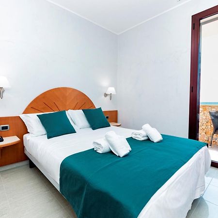 Hotel Alba ตอร์เลลาปิลโล ภายนอก รูปภาพ